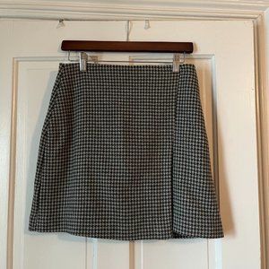 Uniqlo Grey Wool Blend Houndstooth Skirt